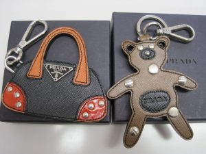 PRADA キーホルダー